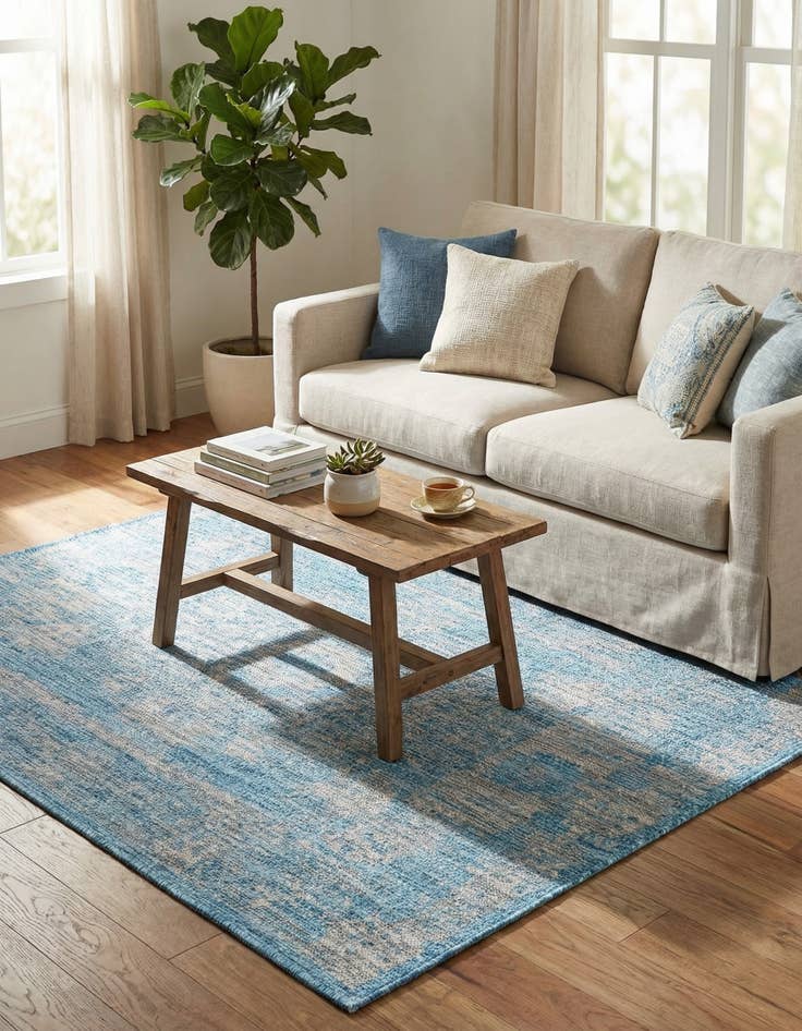 Detail image of 4' x 6'  Washable Traditional Indoor / Outdoor Rug