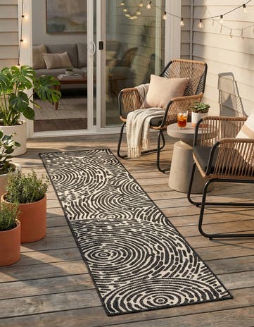 Black and White Easy-Clean Modern Indoor / Outdoor Runner Rug