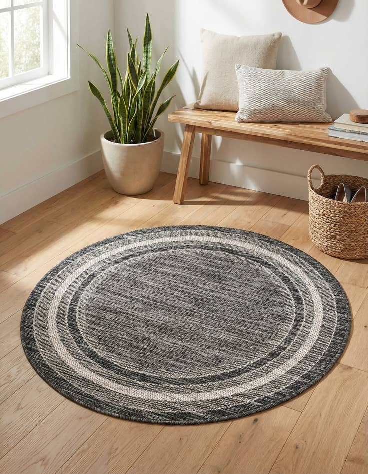 Detail image of 3' x 3'  Washable Border Indoor / Outdoor Round Rug