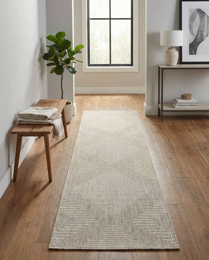 2' x 8' Easy-Clean Modern Indoor / Outdoor Runner Rug