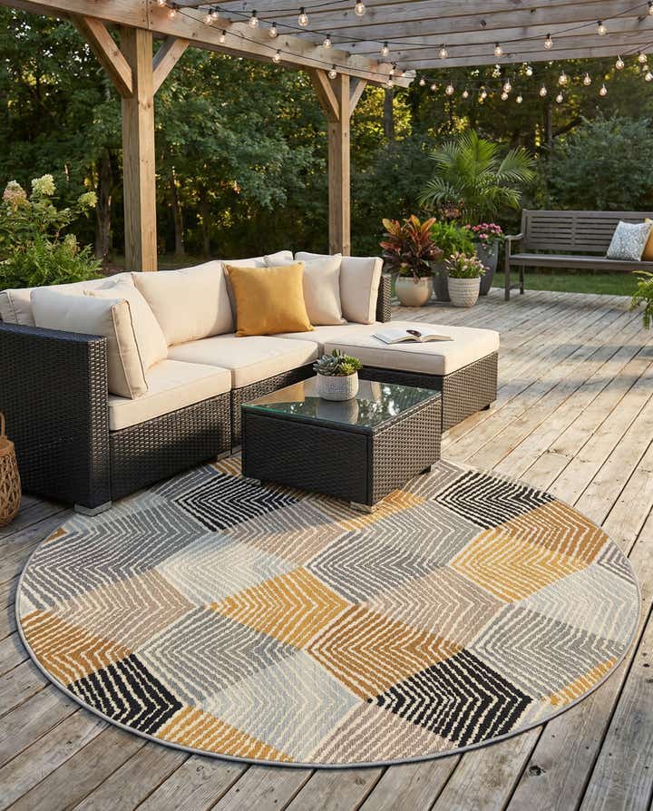 5' x 5' Easy-Clean Modern Indoor / Outdoor Round Rug