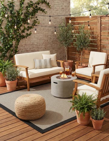 Black Easy-Clean Border Indoor / Outdoor Rug