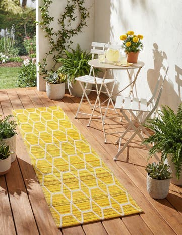 Yellow Easy-Clean Vista Breeze Indoor / Outdoor Runner Rug