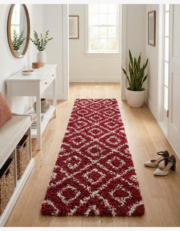 2' 7 x 10' Trellis Shag Runner Rug