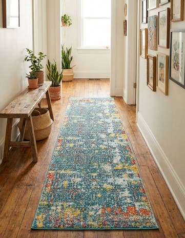 2' 7 x 10' Santiago Runner Rug