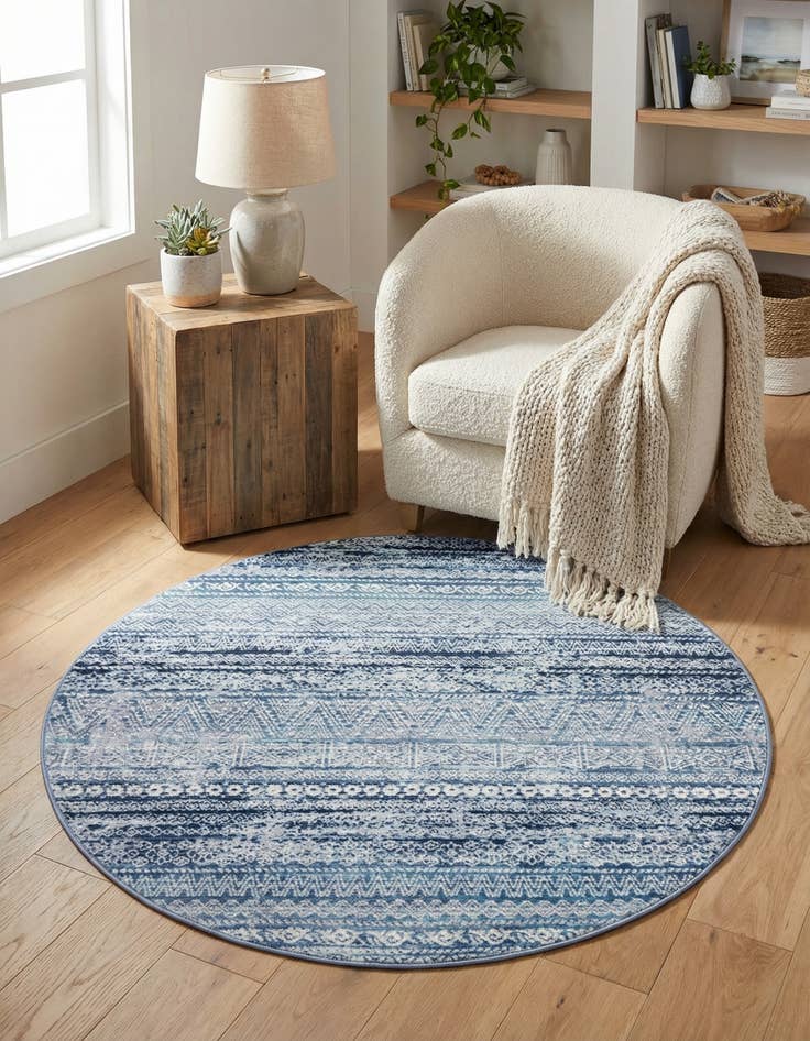 Detail image of  3' 7 x 3' 7 Malibu Round Rug
