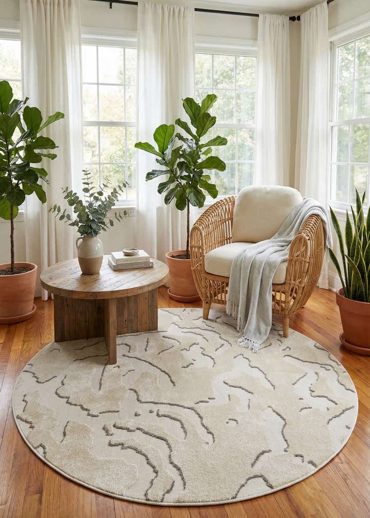 7' 10 x 7' 10 Easy-Clean Sabrina Soto Indoor / Outdoor Round Rug