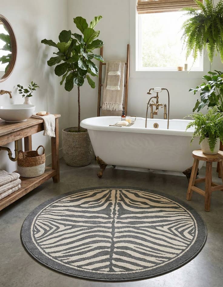 Detail image of 5' x 5' Safari Round Rug