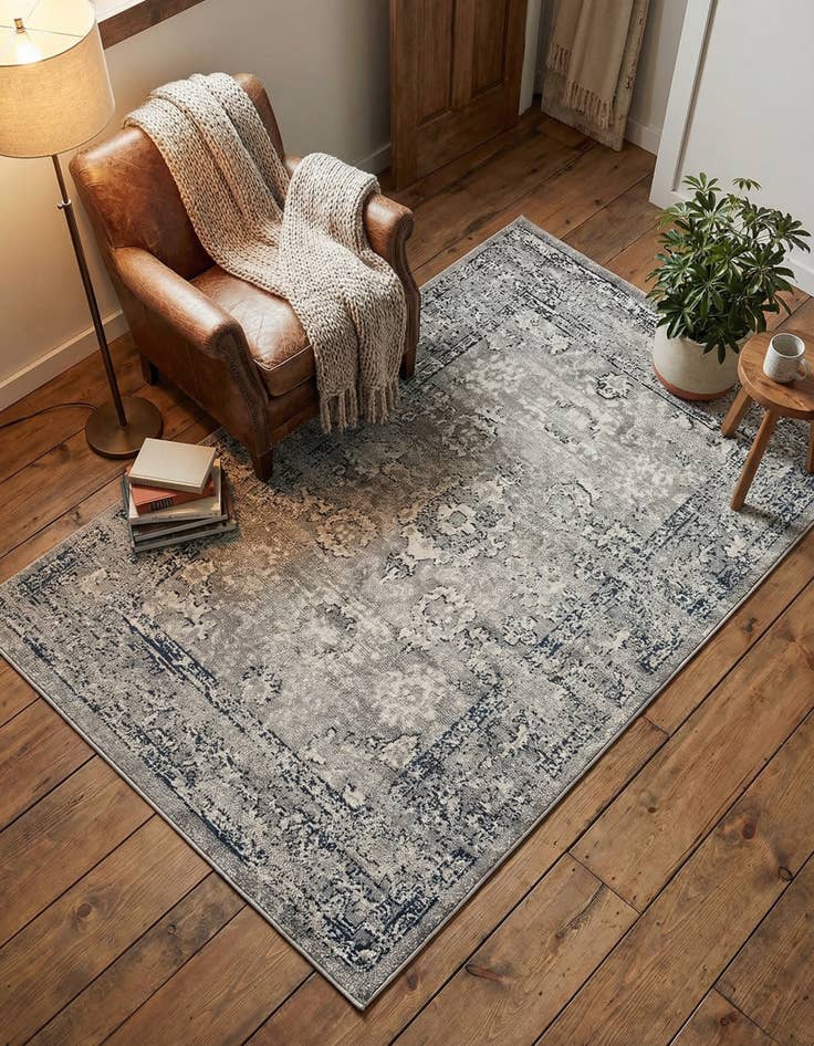 Detail image of  4' x 6' Charleston Rug