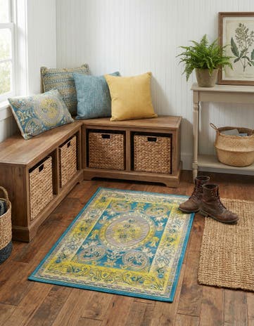 2' x 3' Easy-Clean Traditional Indoor / Outdoor Rug