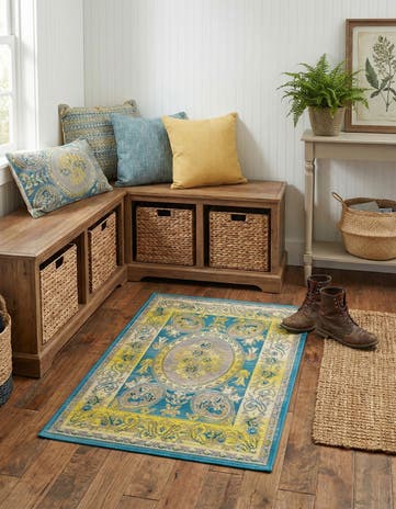 2' x 3' Easy-Clean Traditional Indoor / Outdoor Rug