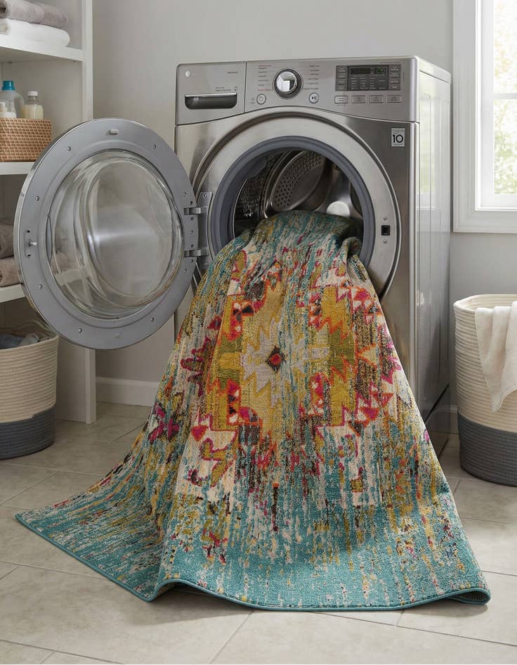 Detail image of 8' x 8'  Washable Arte Square Rug