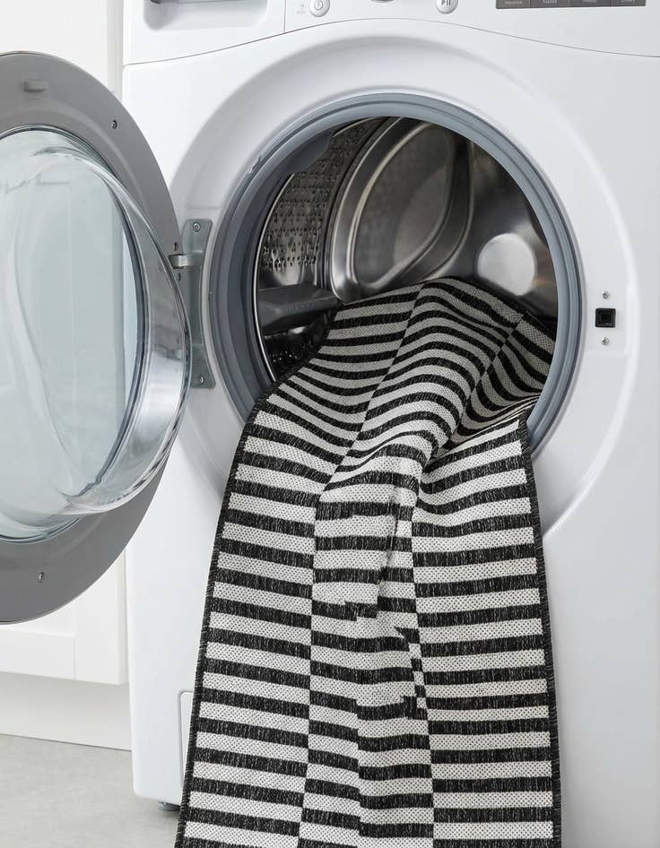 Detail image of 2' x 6'  Washable Striped Indoor / Outdoor Runner Rug