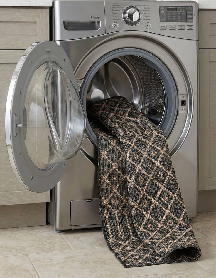 Detail image of 2' x 8'  Washable Trellis Indoor / Outdoor Runner Rug