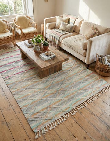 5' 10 x 8' Hand Knotted Moroccan Wool Rug
