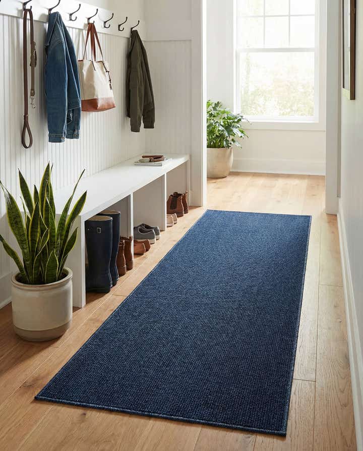 2' x 6' 1 Easy-Clean Solid Indoor / Outdoor Runner Rug