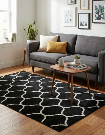 3' x 5' 3 Lattice Frieze Rug
