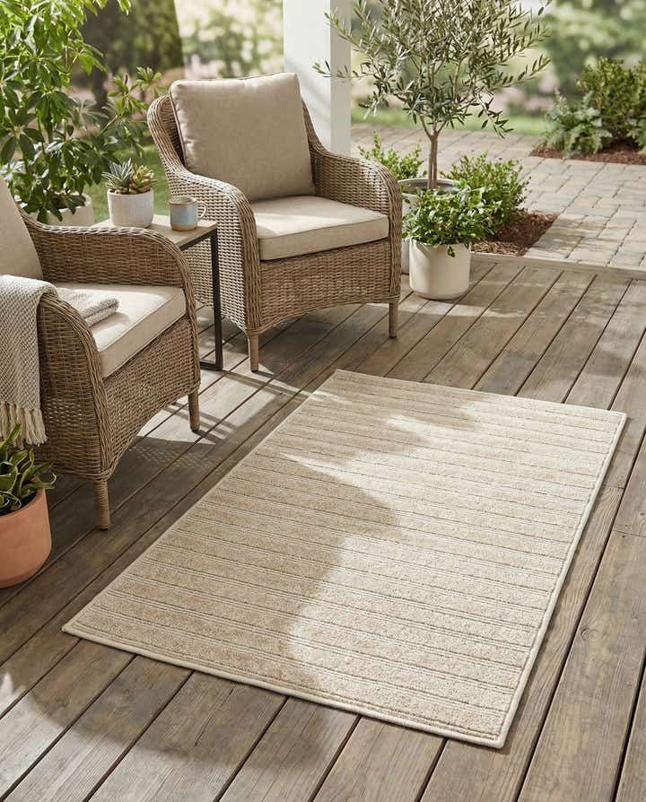 2' x 3' Easy-Clean Sabrina Soto Indoor / Outdoor Rug