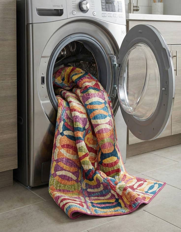 Detail image of  7' 10 x 7' 10  Washable Modern Indoor / Outdoor Square Rug