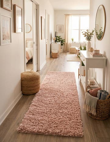 2' 7 x 10' Zermatt Shag Runner Rug