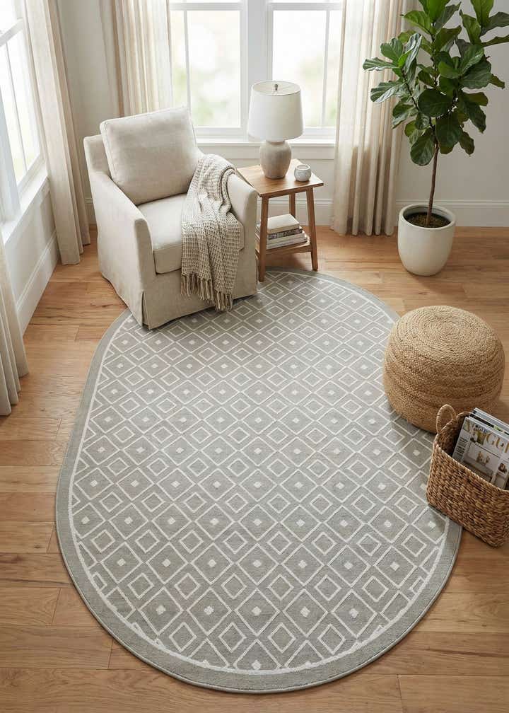 7' 10 x 10' Easy-Clean Trellis Indoor / Outdoor Oval Rug