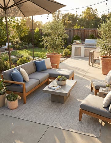 9' x 12' Easy-Clean Solid Indoor / Outdoor Rug