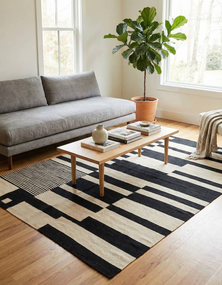 Detail image of 5' x 6' 9  Hand Woven Kilim Modern Wool Rug