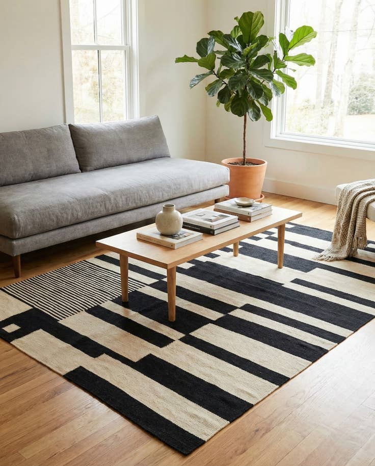 Detail image of 5' x 6' 9 Hand Woven Kilim Modern Wool Rug