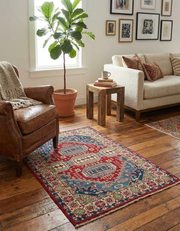 2' 10 x 4' 2 Hand Knotted Kazak Rug