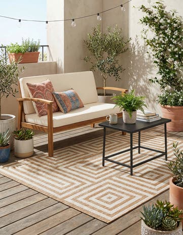 4' x 6' Easy-Clean Modern Indoor / Outdoor Rug