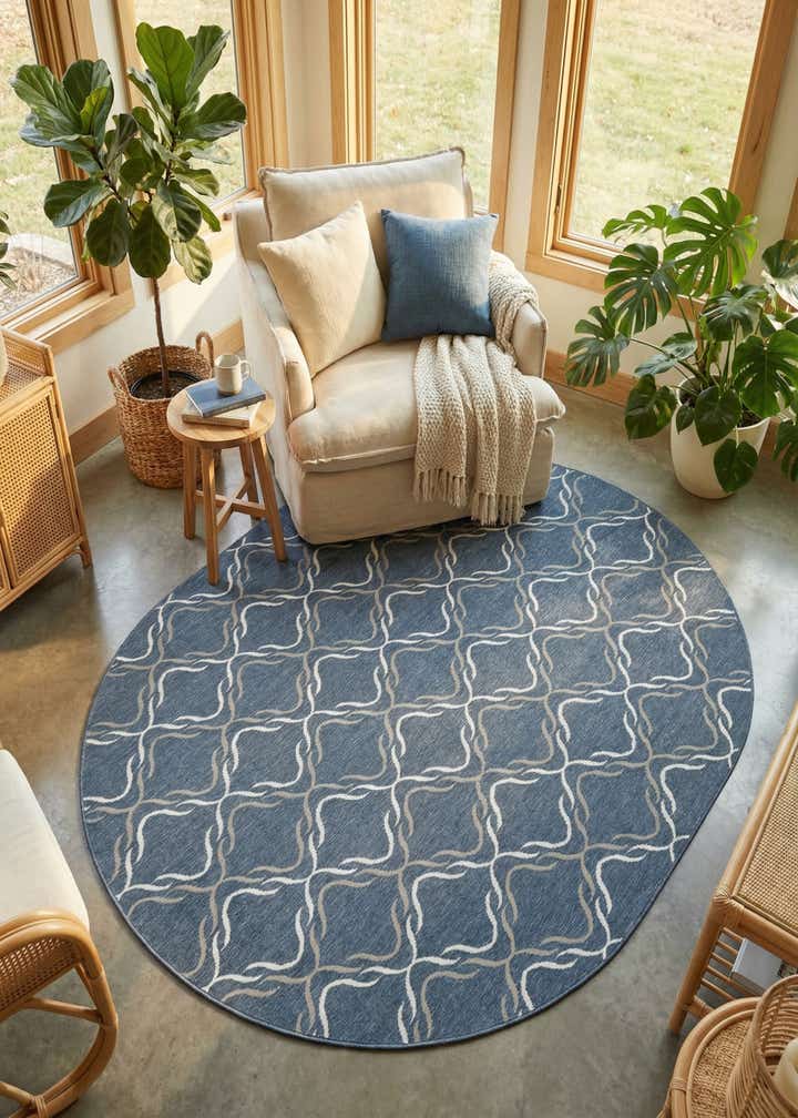 7' 10 x 10' Easy-Clean Trellis Indoor / Outdoor Oval Rug