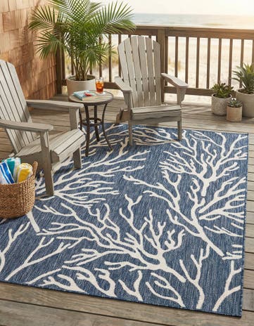 5' 3 x 7' Easy-Clean Coastal Indoor / Outdoor Rug