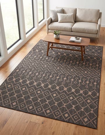 5' 3 x 7' Easy-Clean Trellis Indoor / Outdoor Rug