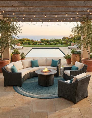 10' x 10' Easy-Clean Border Indoor / Outdoor Round Rug