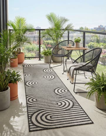 Black and White Easy-Clean Modern Indoor / Outdoor Runner Rug