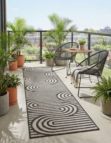 Black and White Easy-Clean Modern Indoor / Outdoor Runner Rug