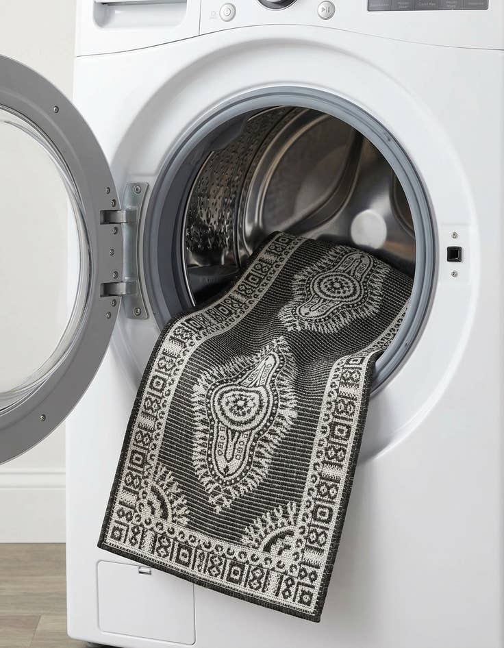 Detail image of 2' x 8'  Washable Traditional Indoor / Outdoor Runner Rug