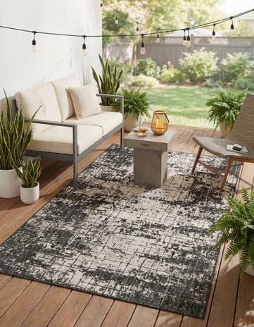 5' 3 x 8' Easy-Clean Modern Indoor / Outdoor Rug
