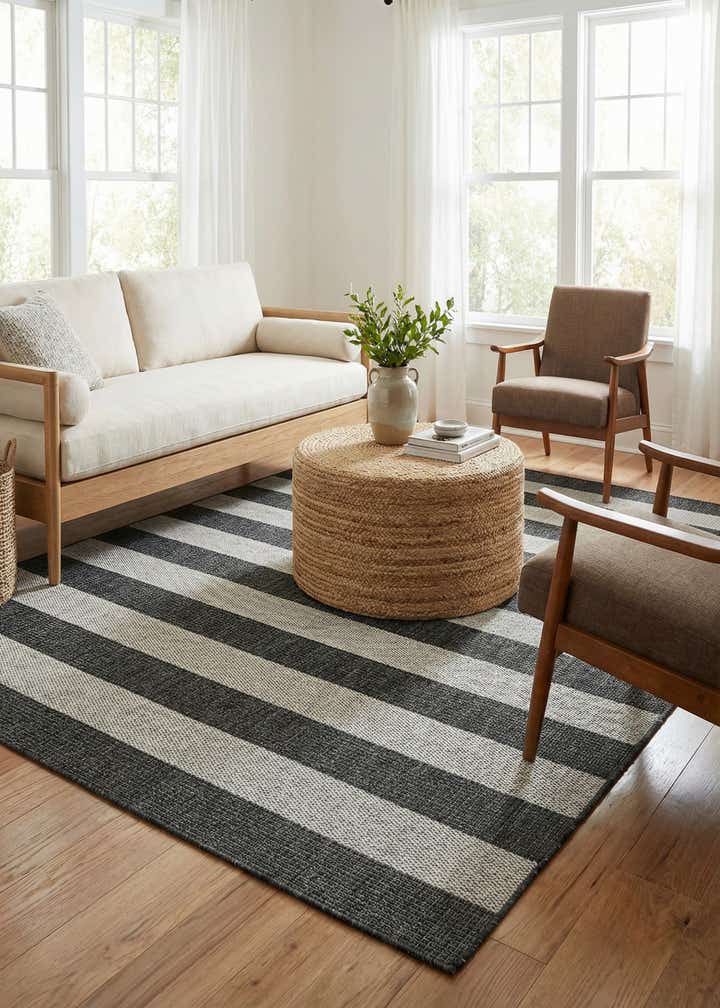5' 3 x 7' Easy-Clean Striped Indoor / Outdoor Rug