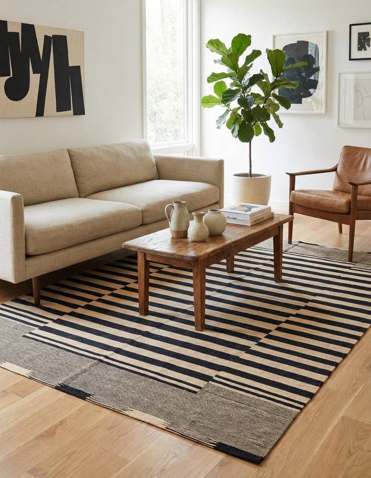 Detail image of 5' 6 x 7' 8  Hand Woven Kilim Modern Wool Rug