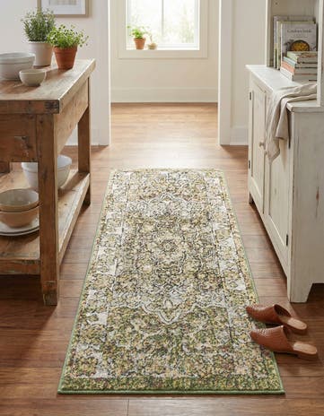 Green Isabella Runner Rug