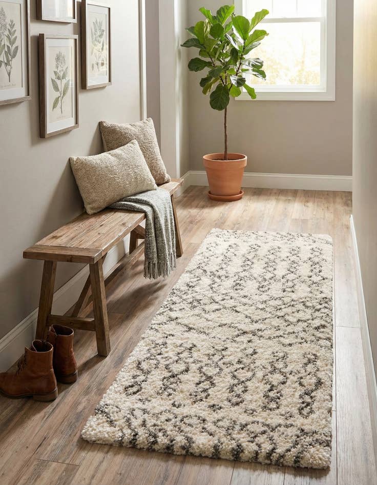 Detail image of 2' 7 x 10' Marrakesh Shag Runner Rug