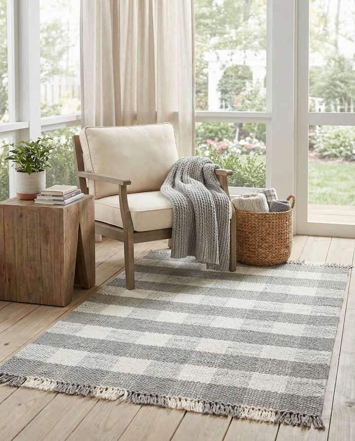 4' x 6' Easy-Clean Eco Plaid Washable Indoor / Outdoor Rug