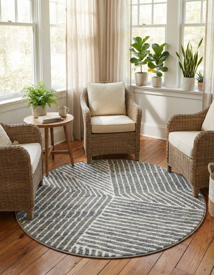 Detail image of 4' x 4' Oslo Round Rug