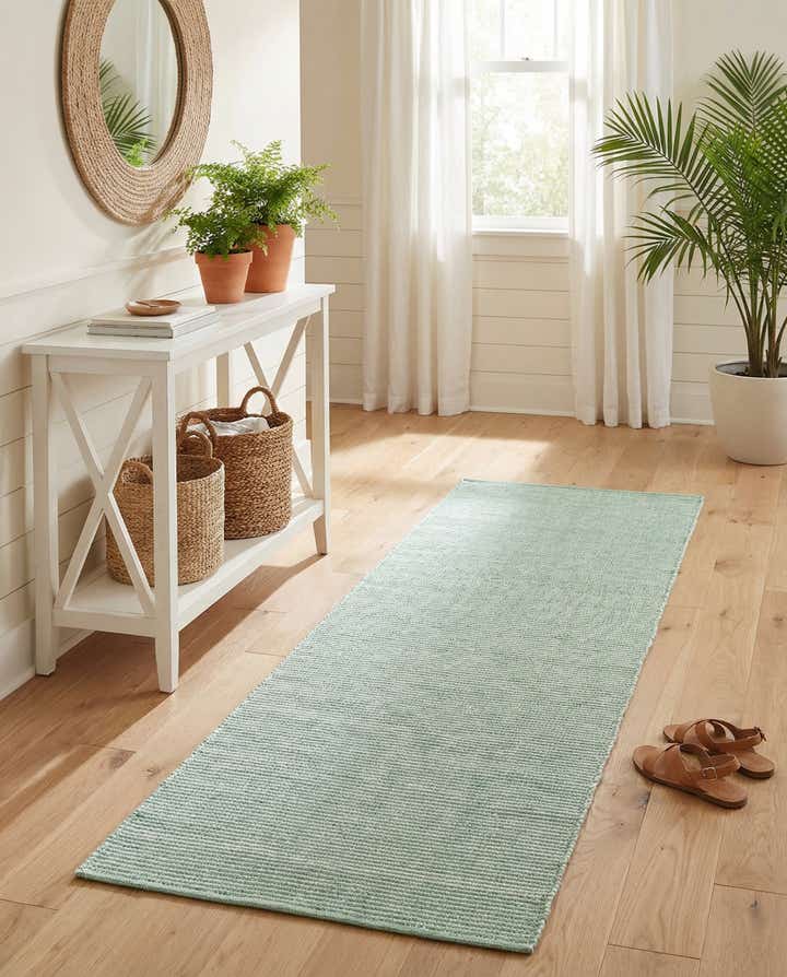 2' 7 x 8' Easy-Clean Jill Zarin Palm Springs Indoor / Outdoor Runner Rug