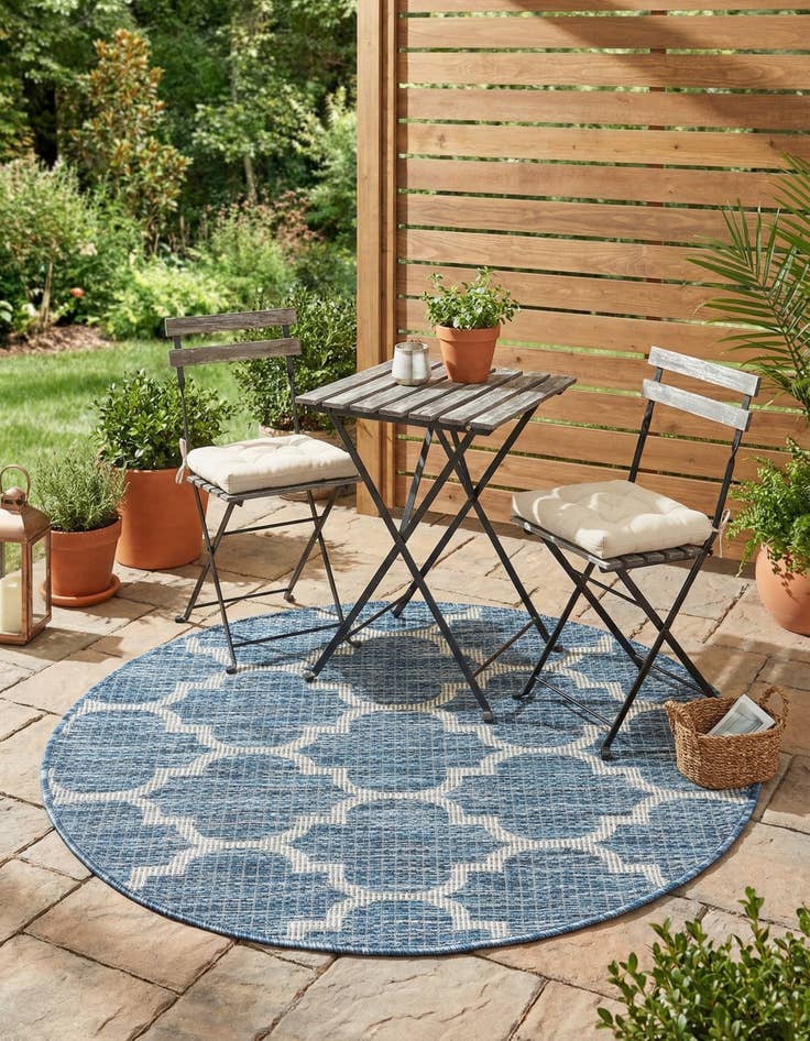Detail image of 3' x 3'  Washable Trellis Indoor / Outdoor Round Rug
