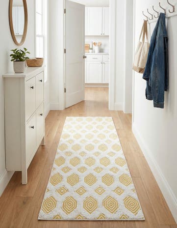 2' 3 x 6' Sabrina Soto Casa Havana Runner Rug