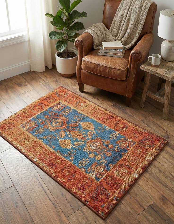 Detail image of 2' x 3'  Washable Traditional Indoor / Outdoor Rug