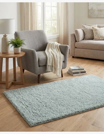 3' 3 x 5' 3 Soft Solid Shag Rug