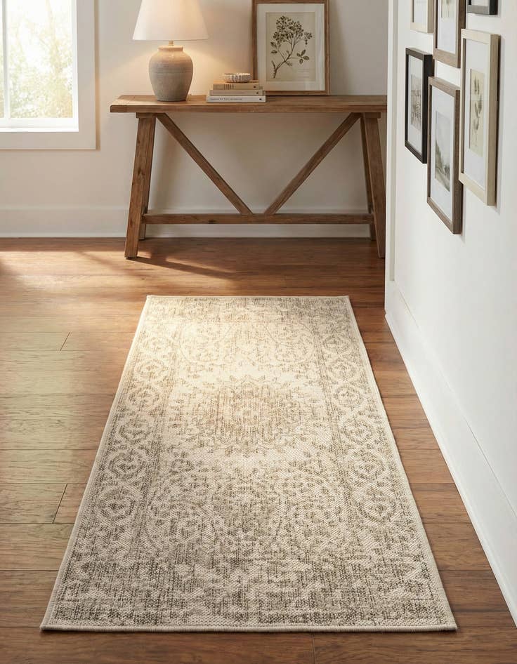 Detail image of 2' x 4'  Washable Traditional Indoor / Outdoor Runner Rug